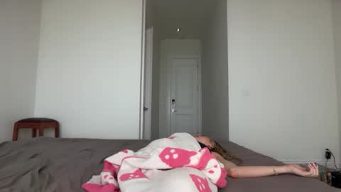 Snapshot of kenziesmithh chatting on September 2025 04:29:02 PM kenziesmithh online show from September 2025 04:29:02 PM