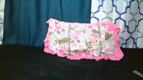 kering_lovly online show from October 2025 03:12:01 PM