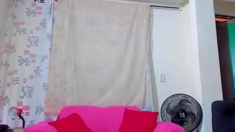 Kerlysmith24 online show from June 2026 01:28:01 PM