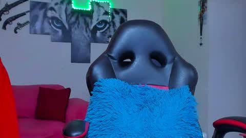 Kerlysmith24 online show from June 2026 01:45:02 PM
