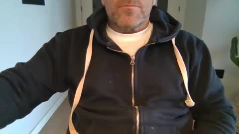 Snapshot of kermitgp3 chatting on December 2025 01:51:01 PM Anton online show from December 2025 01:51:01 PM