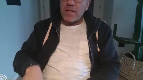 Snapshot of kermitgp3 chatting on February 2026 07:34:01 AM Anton online show from February 2026 07:34:01 AM