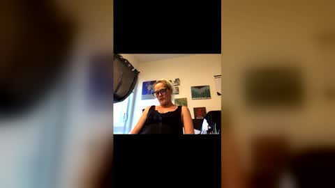 Snapshot of keroseneangel chatting on January 2026 10:57:02 PM KeroseneAngel online show from January 2026 10:57:02 PM