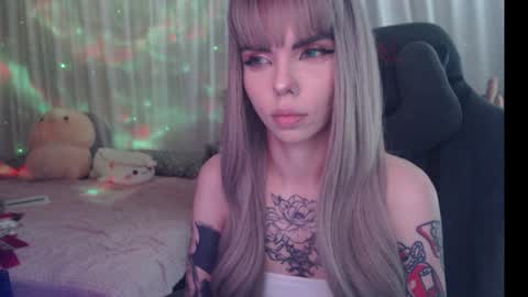 Snapshot of kerry_kirk chatting on December 2024 11:09:01 PM Kerry online show from December 2024 11:09:01 PM