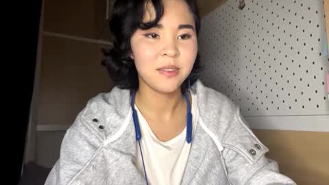 Snapshot of kerstinscotto chatting on March 2026 11:24:01 PM Jenny online show from March 2026 11:24:01 PM