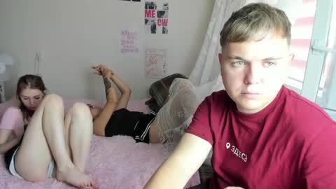 kesh_mne online show from August 2026 02:11:02 PM