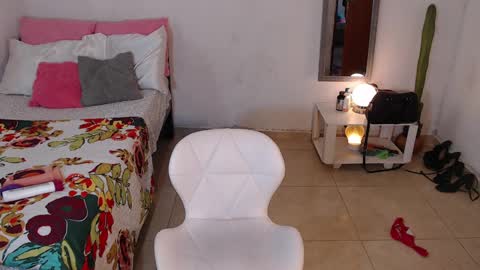 Snapshot of kesha_brooks chatting on February 2025 06:46:01 PM Mia online show from February 2025 06:46:01 PM