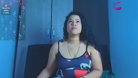 Snapshot of kesha_rosse_ chatting on May 2026 10:20:02 AM KESHA online show from May 2026 10:20:02 AM