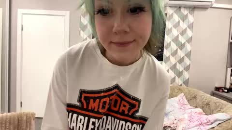 Snapshot of keshakittles chatting on January 2026 07:30:01 PM Eva online show from January 2026 07:30:01 PM