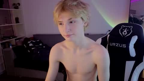 Kessy online show from October 2025 08:27:02 PM