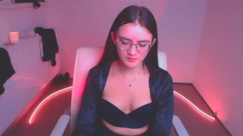 Snapshot of ketrin_pirsss chatting on December 2024 10:47:01 PM Ketrin online show from December 2024 10:47:01 PM