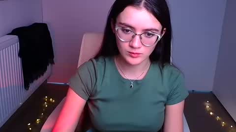 Snapshot of ketrin_pirsss chatting on December 2024 01:26:01 AM Ketrin online show from December 2024 01:26:01 AM