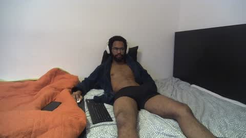 kevi4 online show from February 2025 06:37:02 PM