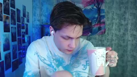 Kevin online show from May 2026 04:21:01 AM