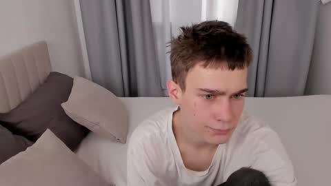 Snapshot of kevin_kess chatting on November 2025 03:38:02 PM Ask me online show from November 2025 03:38:02 PM