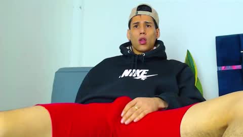 Kevin  y marlon online show from October 2025 09:11:01 PM