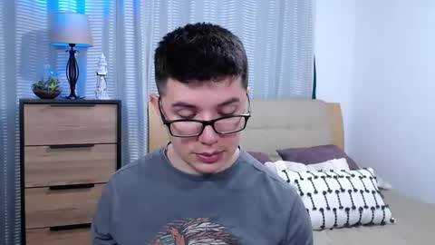 Kevin online show from May 2026 07:19:01 PM