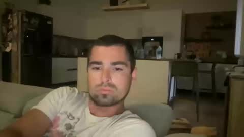 kevinpillobello online show from May 2026 06:49:01 PM