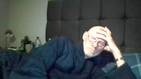 kevlooking4sez online show from June 2026 01:27:01 AM