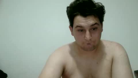 Snapshot of kevyndevill chatting on October 2025 06:46:02 PM Kevyn online show from October 2025 06:46:02 PM