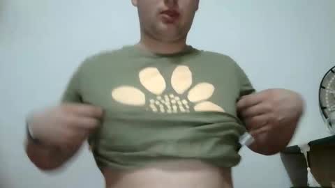 Snapshot of kevyndevill chatting on October 2025 02:01:02 PM Kevyn online show from October 2025 02:01:02 PM