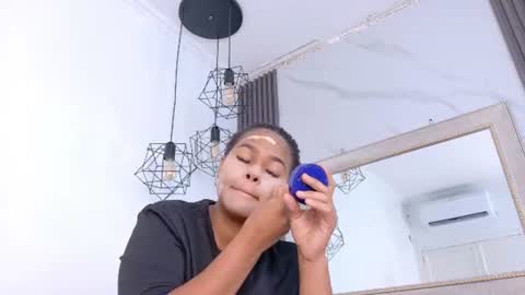 Keyla  online show from June 2026 12:00:01 PM