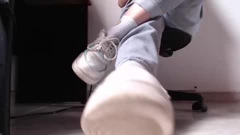     online show from October 2025 03:03:02 PM