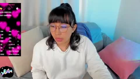 Danna Sofia online show from June 2026 12:42:01 PM