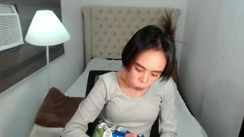 khalifa foxxx online show from March 2025 12:04:02 PM