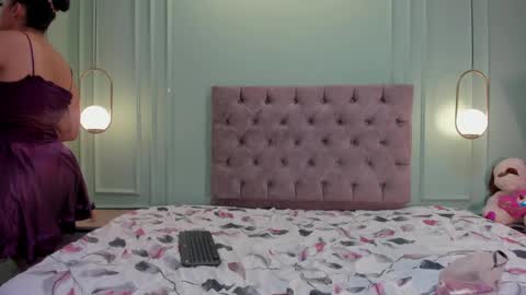 Kathe Hot online show from February 2025 07:21:01 PM