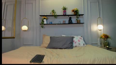 Kathe Hot online show from September 2025 08:20:02 PM