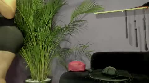 Kathe Hot online show from April 2026 07:31:01 PM