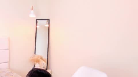 Khloe online show from March 2026 12:53:01 PM
