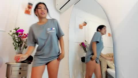 Snapshot of khloeblake chatting on February 2025 04:12:02 AM Khloe online show from February 2025 04:12:02 AM