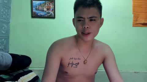 Snapshot of khylle_27 chatting on December 2024 10:43:01 AM Khylle 27 online show from December 2024 10:43:01 AM