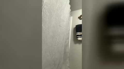 Snapshot of kiannaluv chatting on January 2026 12:31:02 PM kiannaluv online show from January 2026 12:31:02 PM