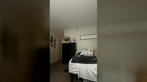 Snapshot of kiannaluv chatting on February 2026 09:57:01 AM kiannaluv online show from February 2026 09:57:01 AM