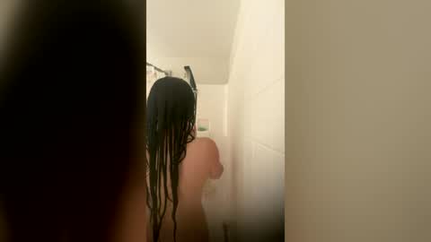 kiannaluv online show from June 2026 01:12:02 PM
