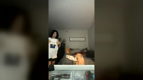 kiannaluv online show from July 2026 01:58:02 PM