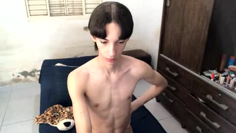 kiantwink online show from December 2024 08:51:01 PM