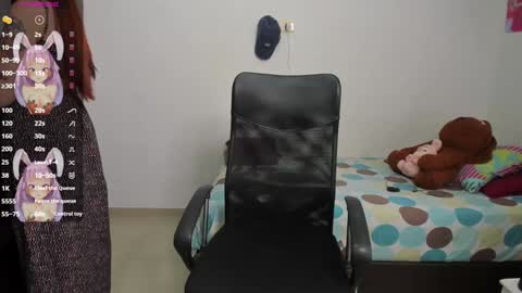 Evelyn online show from December 2024 09:39:02 PM