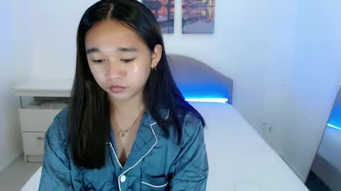 i love bella online show from October 2025 11:02:02 PM