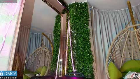 Kiara Zahiri online show from September 2025 11:10:01 AM