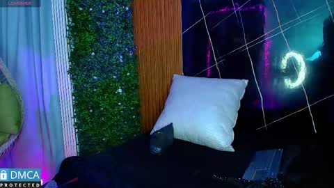 Kiara Zahiri online show from September 2025 10:59:01 AM