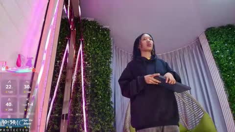 Kiara Zahiri online show from September 2025 10:39:02 AM