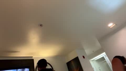 Snapshot of kibrombariu45 chatting on November 2025 05:33:01 AM HunneysPlayRoom online show from November 2025 05:33:01 AM