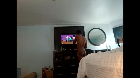 Snapshot of kibrombariu45 chatting on January 2026 08:12:01 PM HunneysPlayRoom online show from January 2026 08:12:01 PM