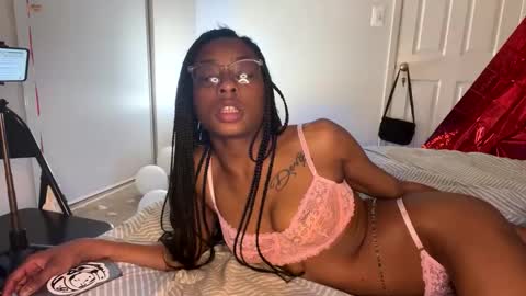 Snapshot of kibrombariu45 chatting on February 2026 07:51:01 AM HunneysPlayRoom online show from February 2026 07:51:01 AM