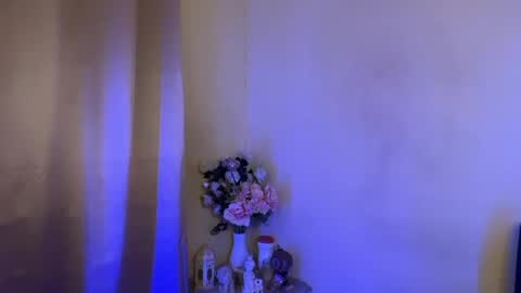 Kiera online show from April 2026 06:03:01 AM