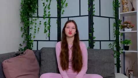 Snapshot of kierakiller chatting on February 2026 07:45:02 AM Melvi online show from February 2026 07:45:02 AM